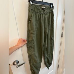 High waisted cargo jogger